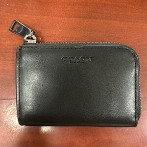 Black Coach change pouch